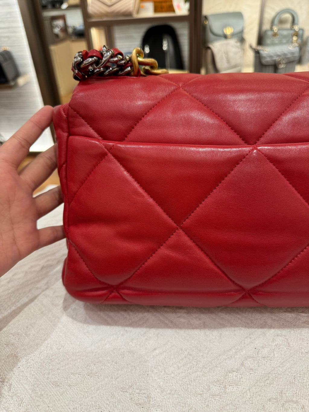 Chanel 19 Medium