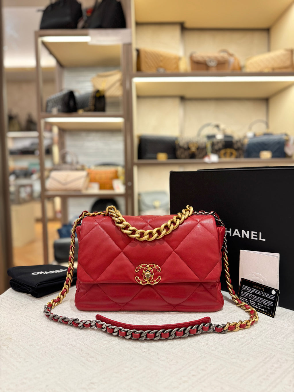 Chanel 19 Medium