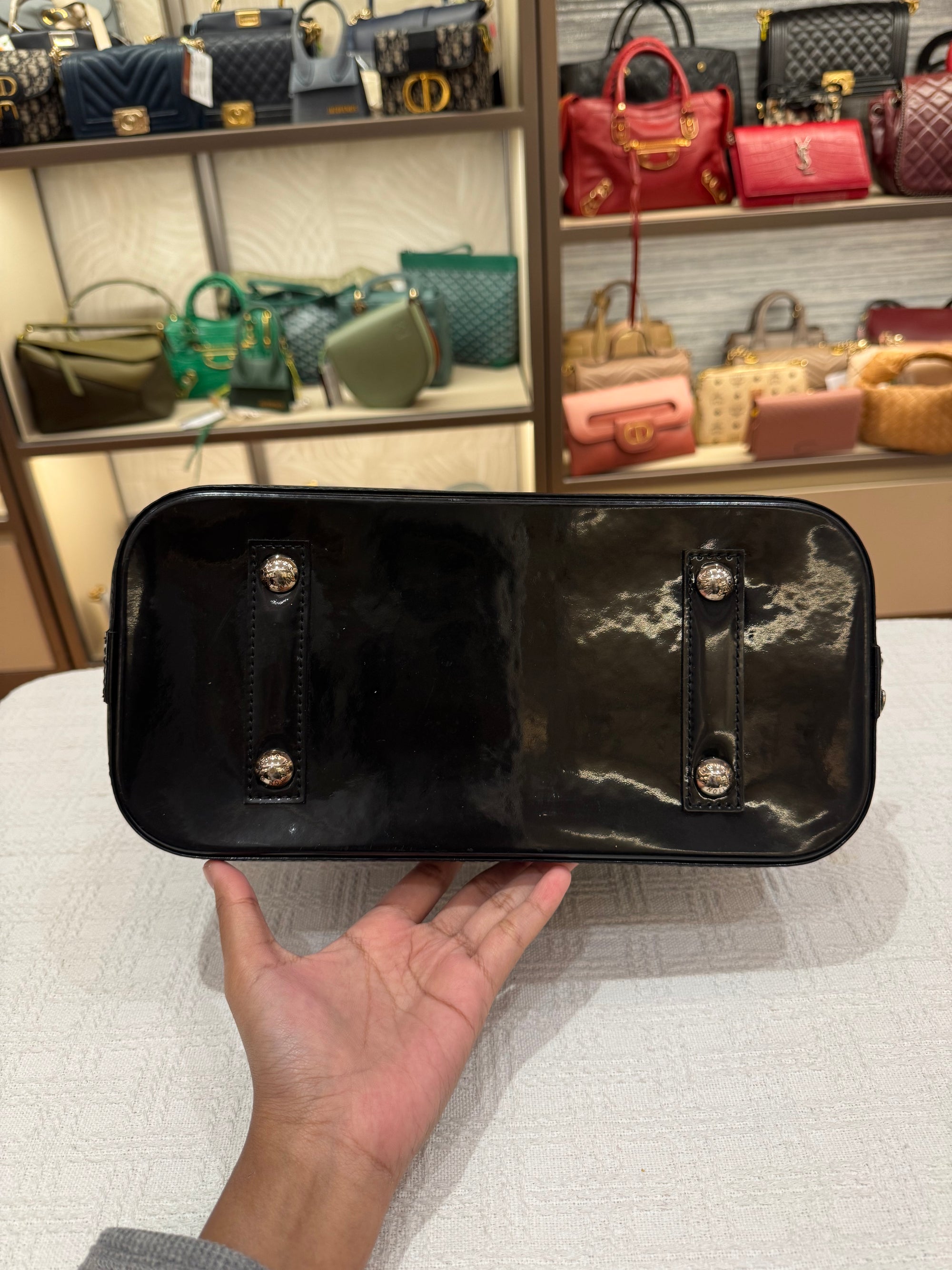 Louis Vuitton Alma PM Epi black Patent