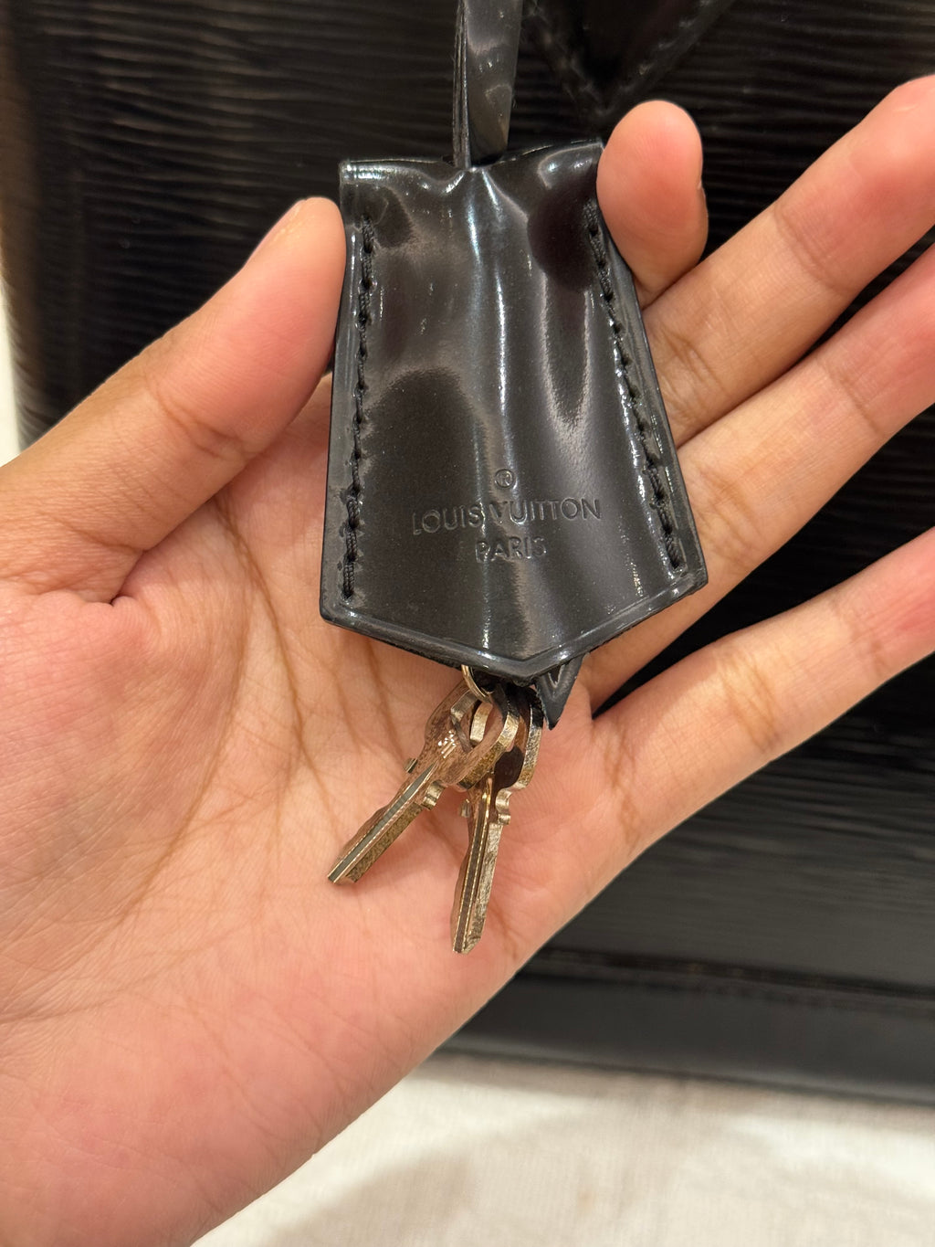 Louis Vuitton Alma PM Epi black Patent