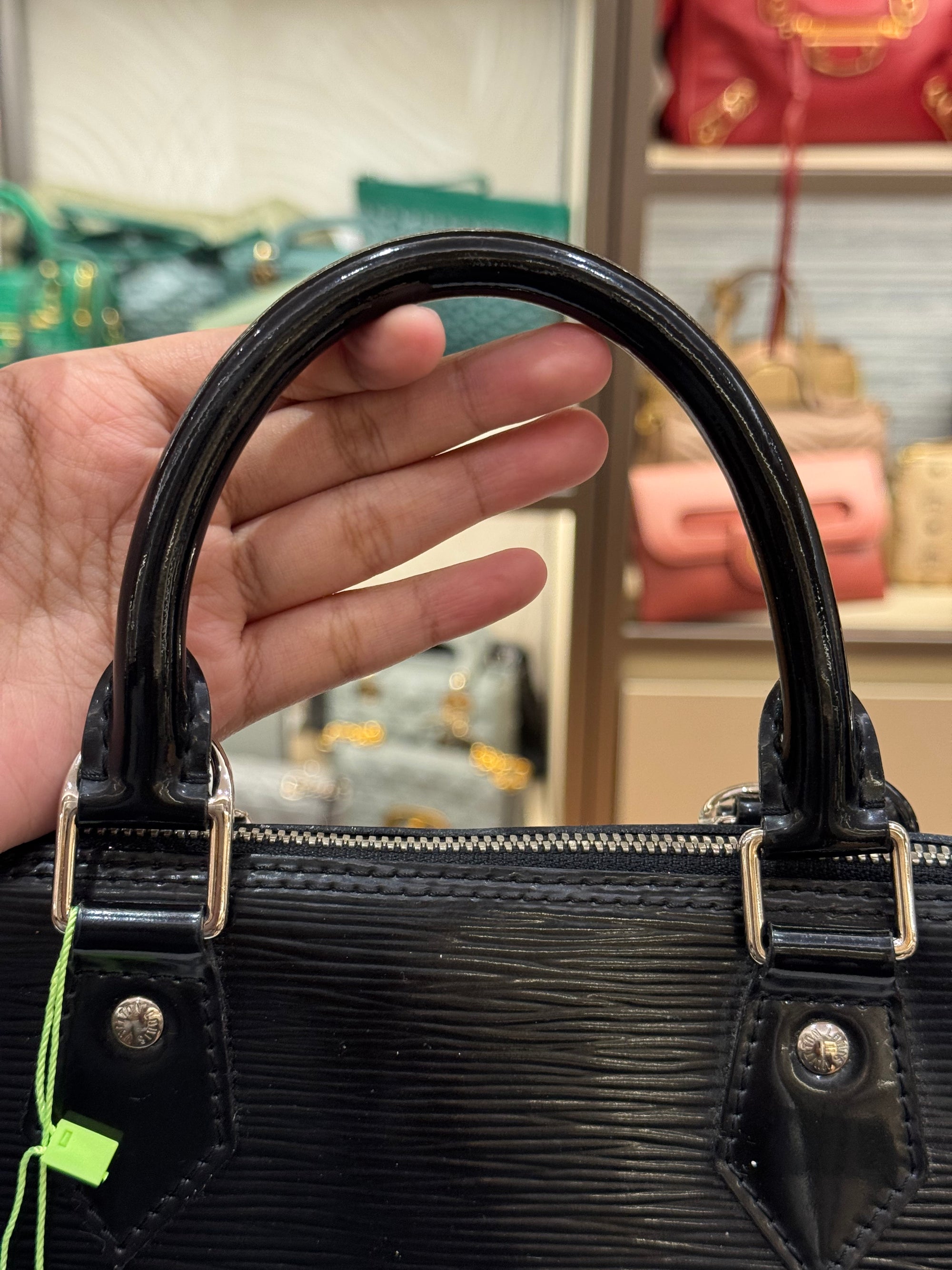 Louis Vuitton Alma PM Epi black Patent