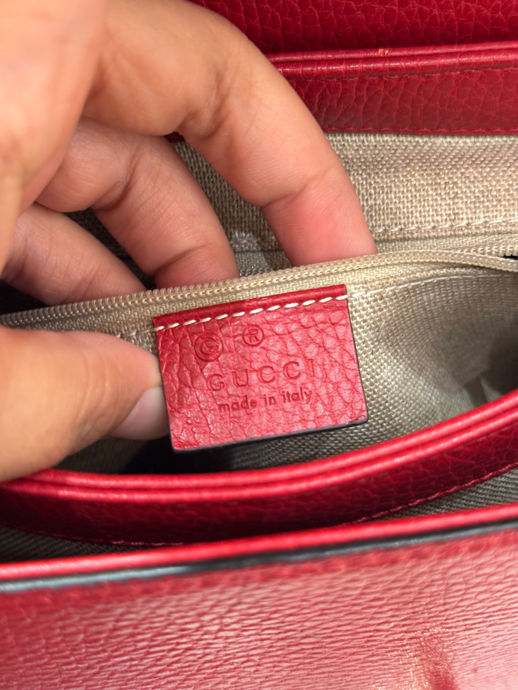 Gucci Interlock Top Handle Red