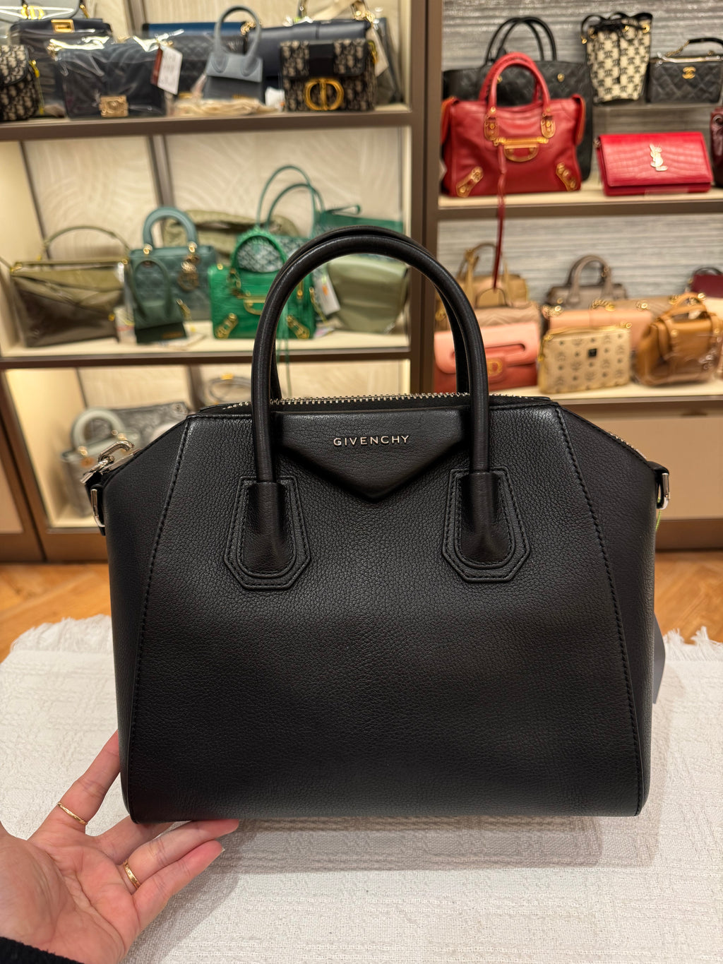 Givenchy Antigona Small Black