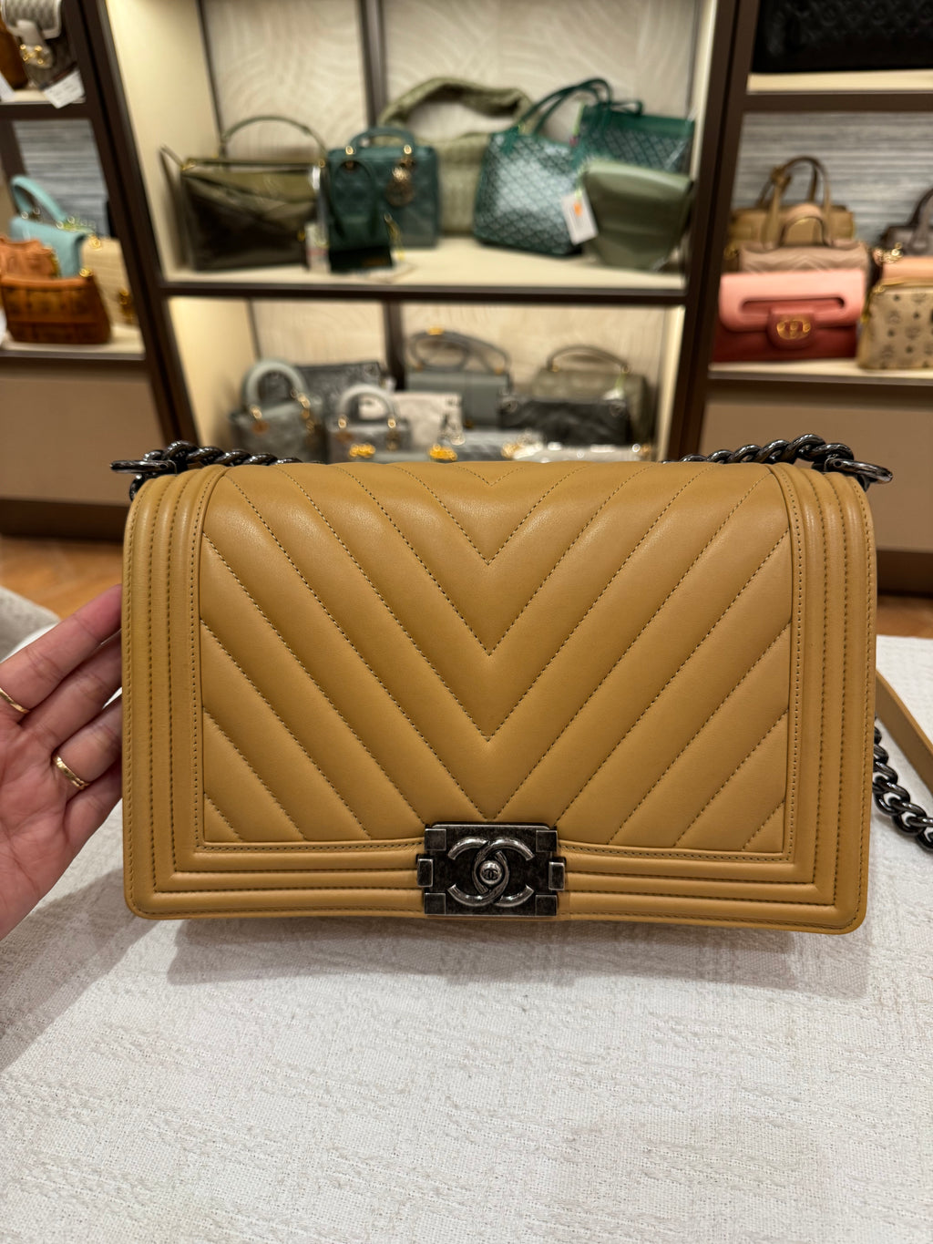 Chanel Boy Chevron Beige