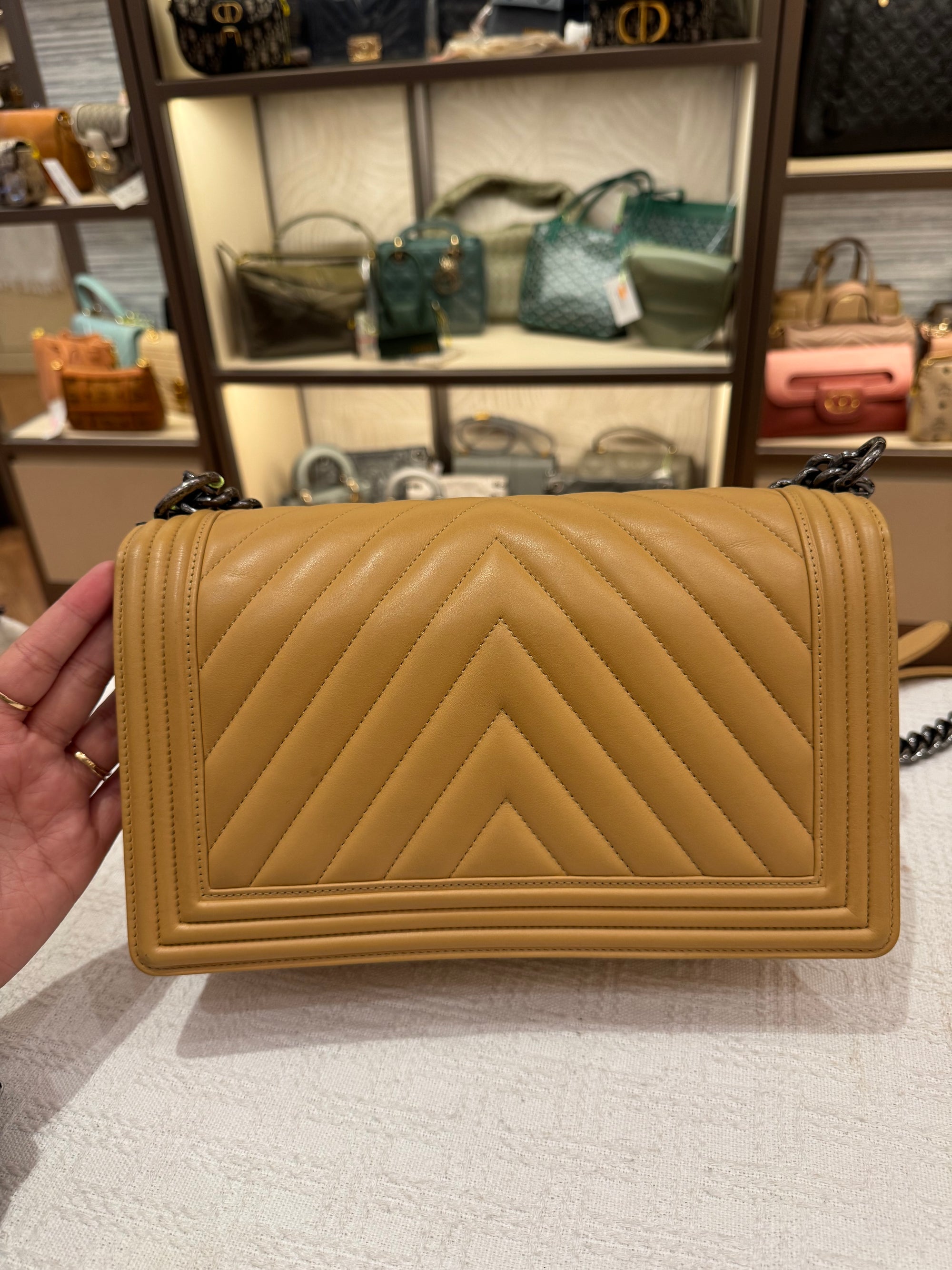 Chanel Boy Chevron Beige