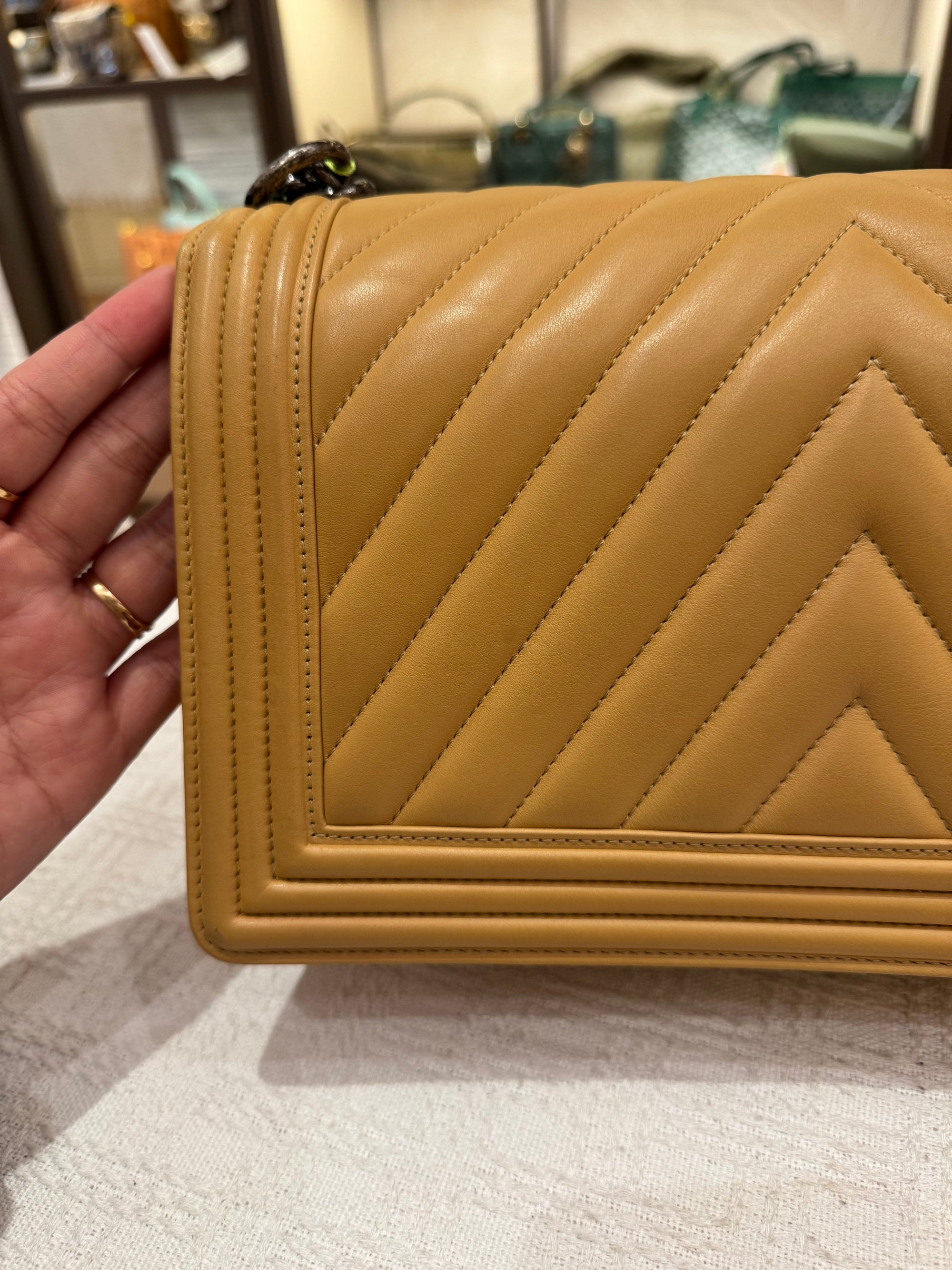 Chanel Boy Chevron Beige