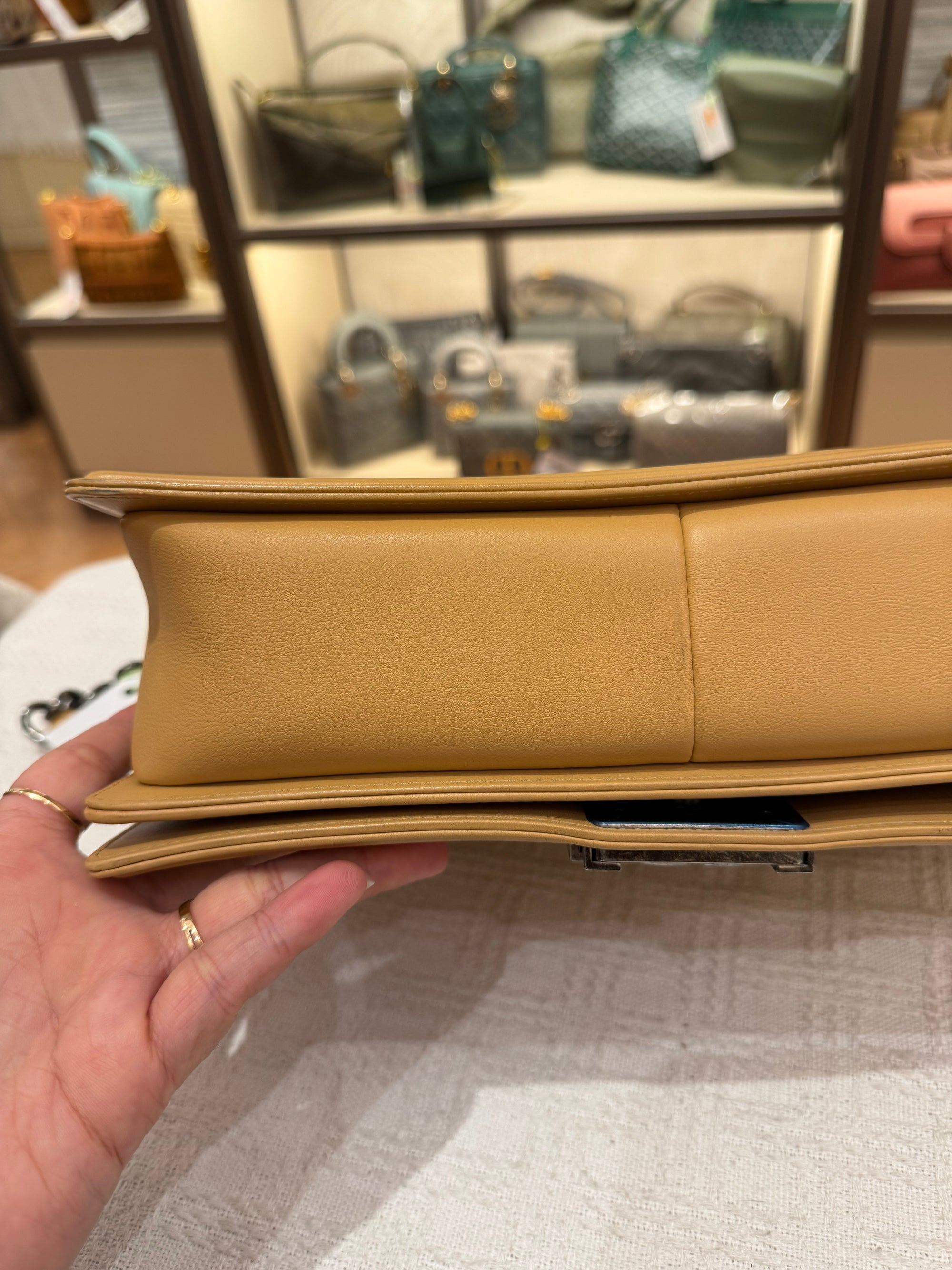 Chanel Boy Chevron Beige