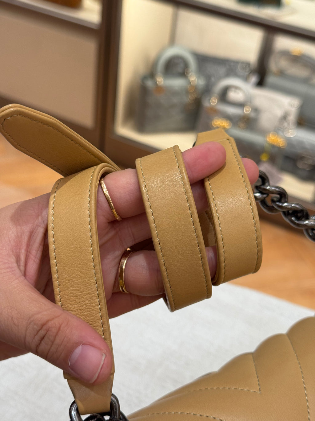 Chanel Boy Chevron Beige