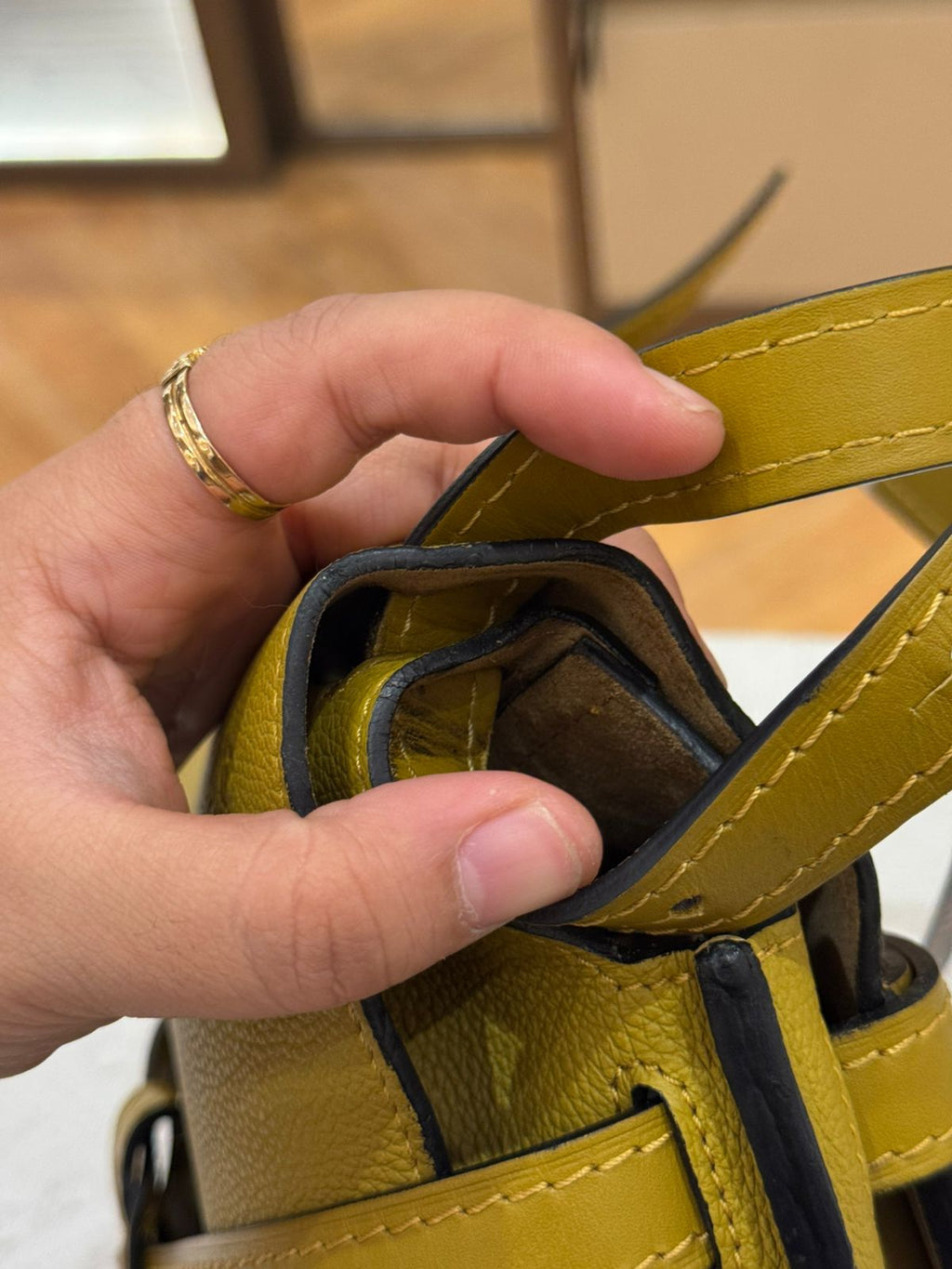 Loewe Gate Small