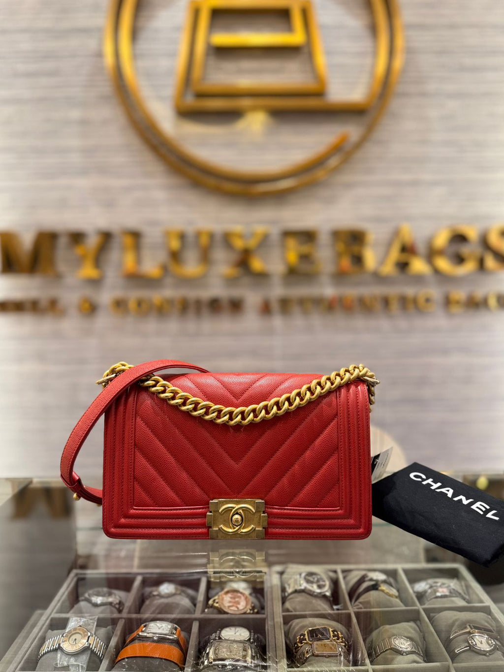Chanel Boy Med Chevron Red