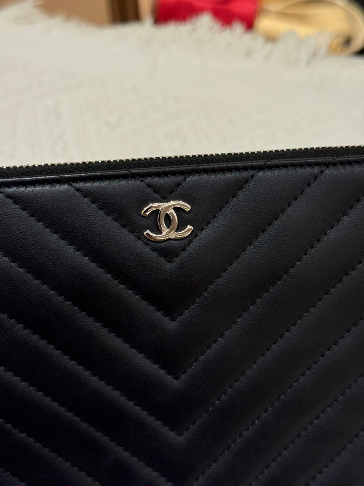Chanel Clutch black