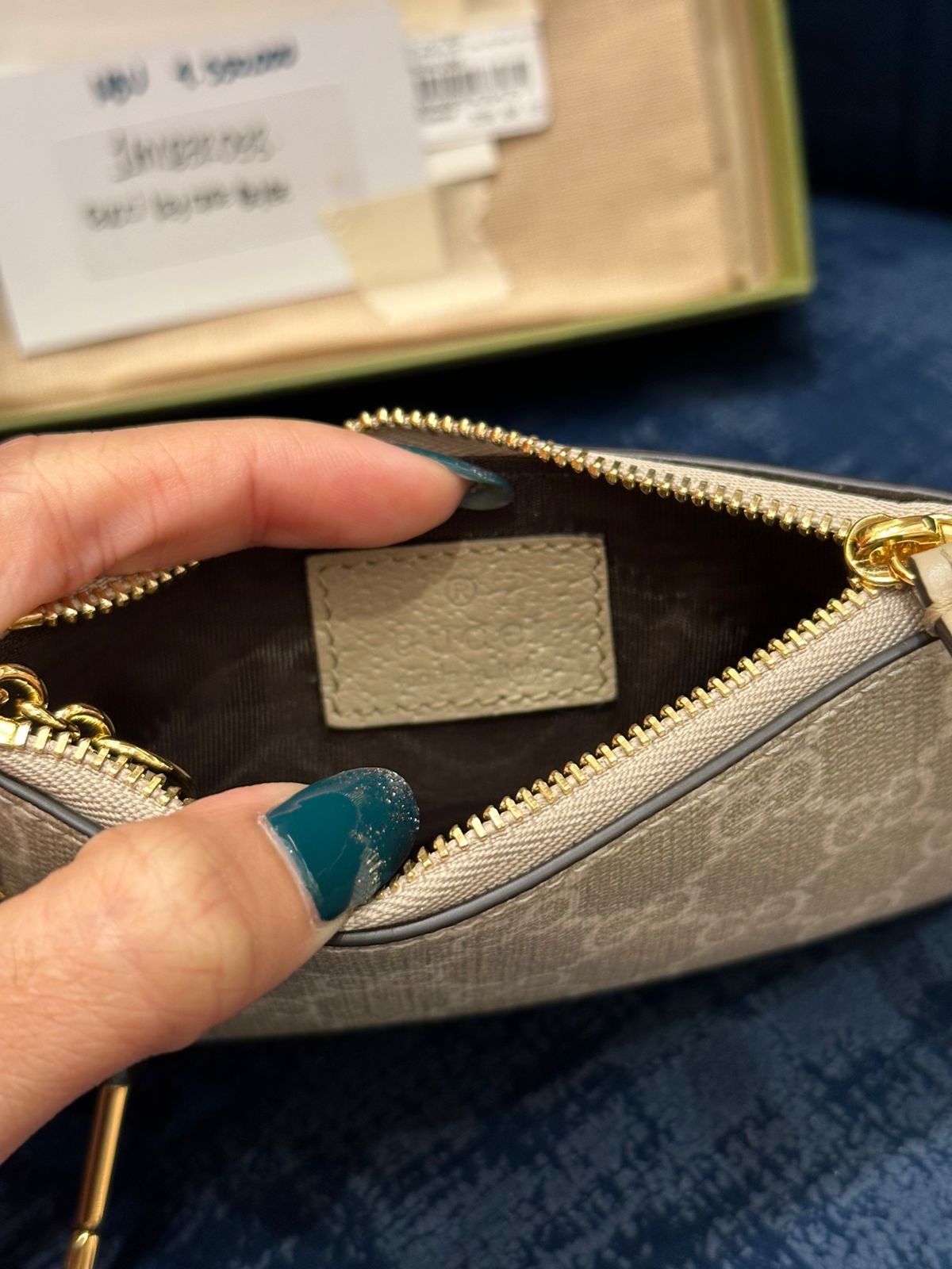 Gucci Key Pouch mono Beige