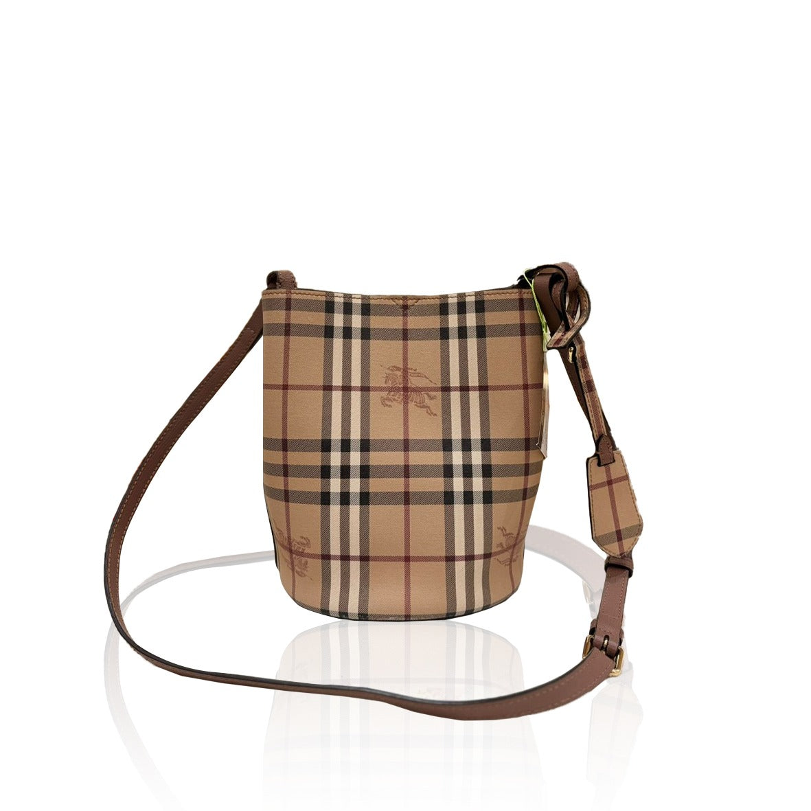 Burberry Bucket Light Edlerberry