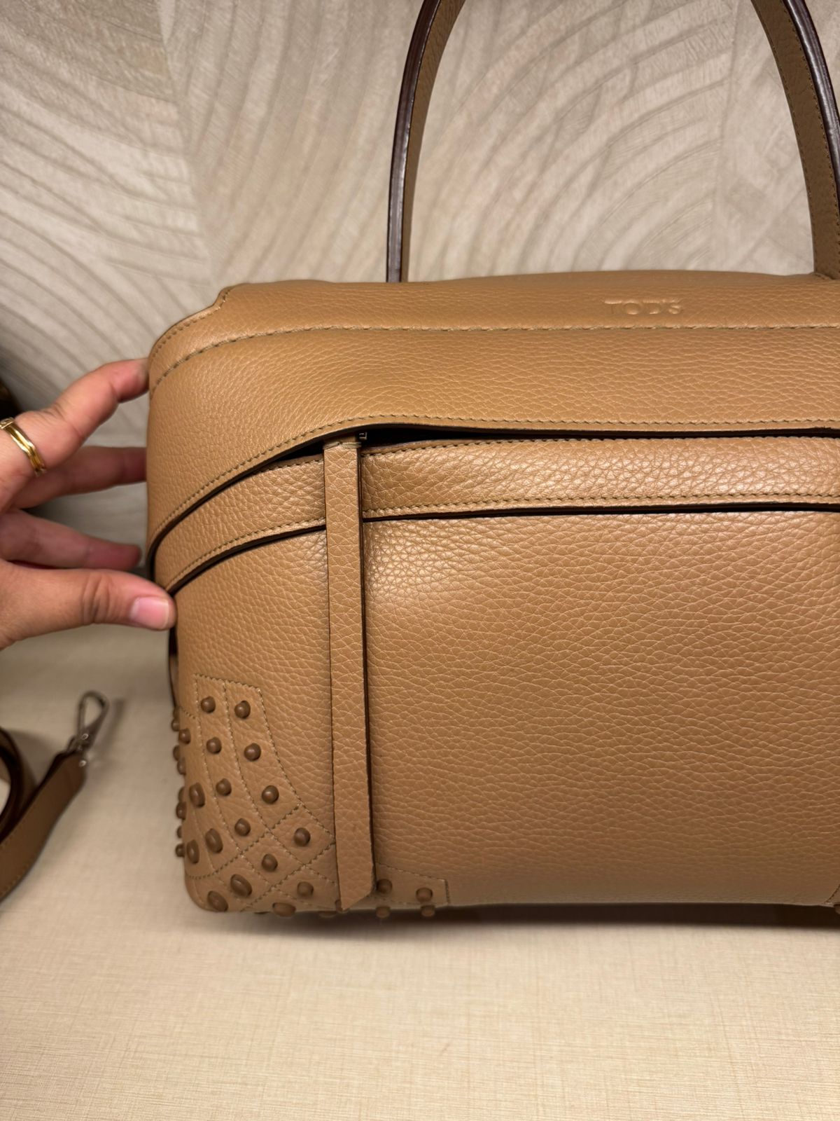 Tods Wave Medium