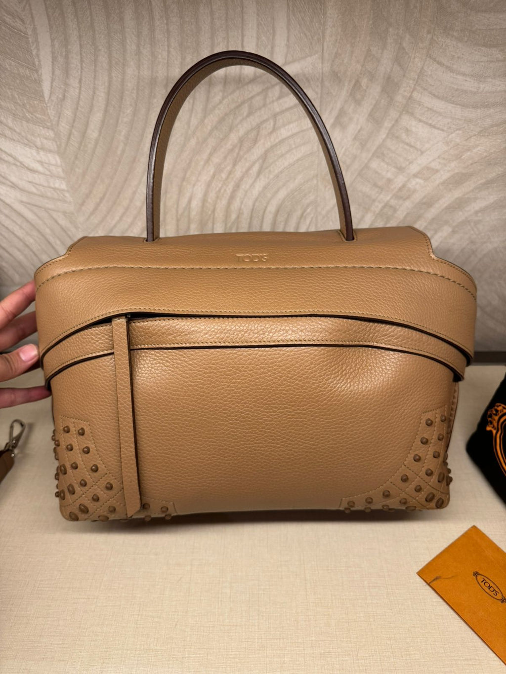 Tods Wave Medium