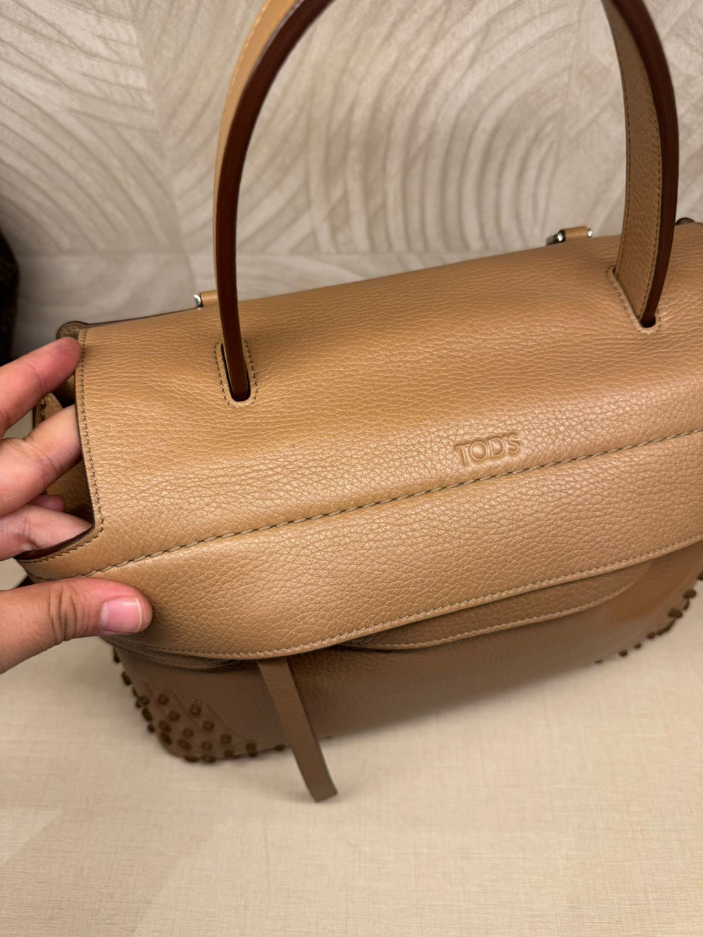 Tods Wave Medium