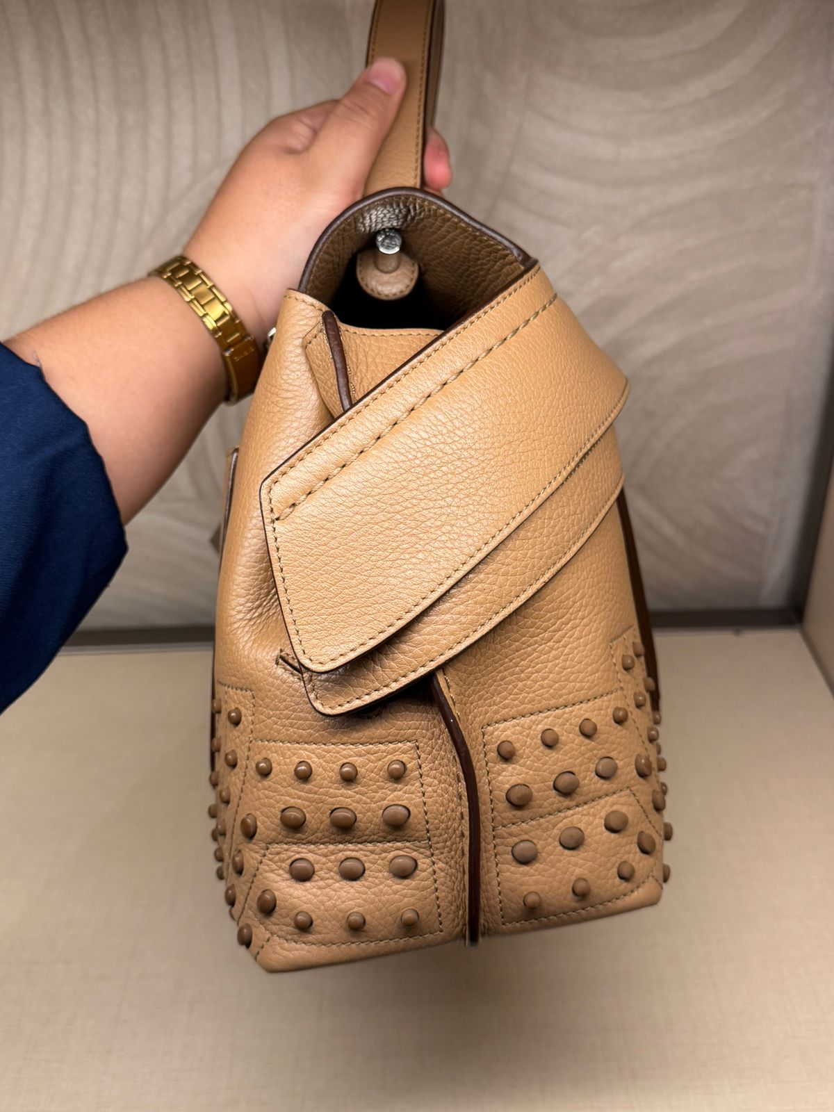 Tods Wave Medium