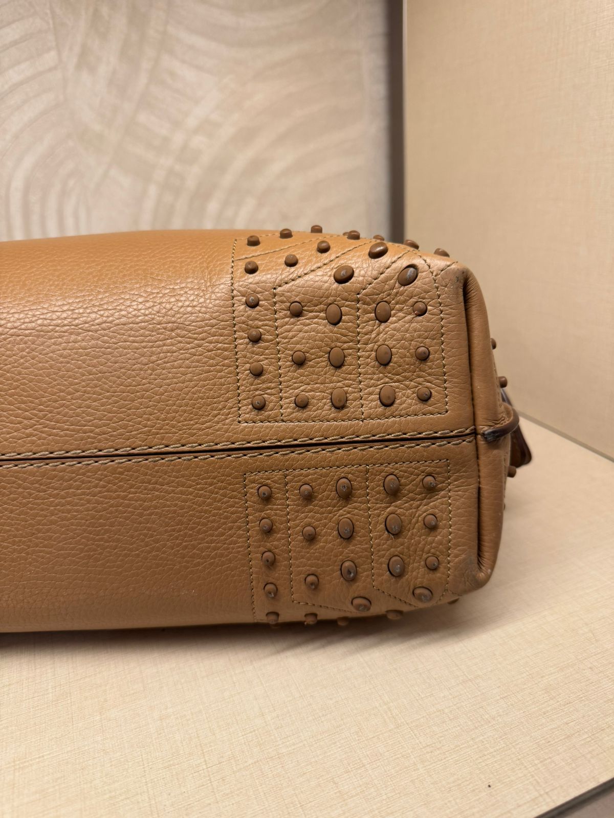 Tods Wave Medium