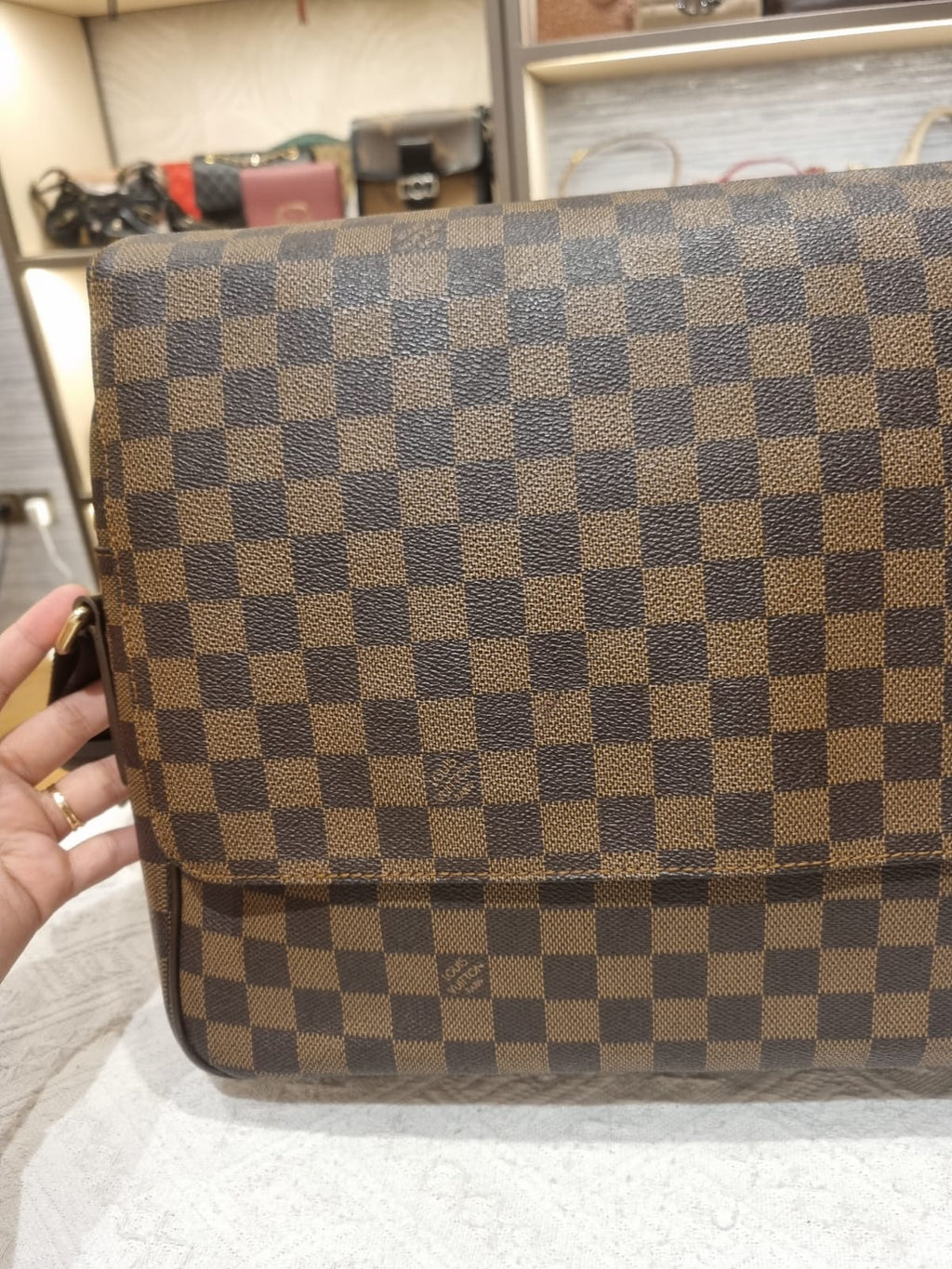 Louis Vuitton Mesenger Dam
