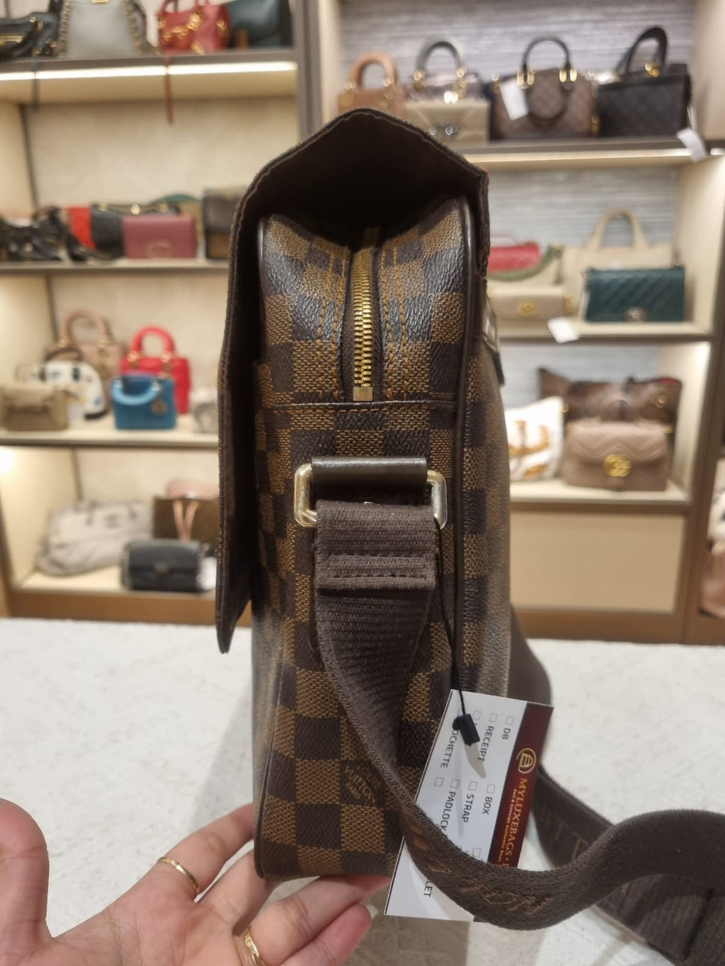 Louis Vuitton Mesenger Dam