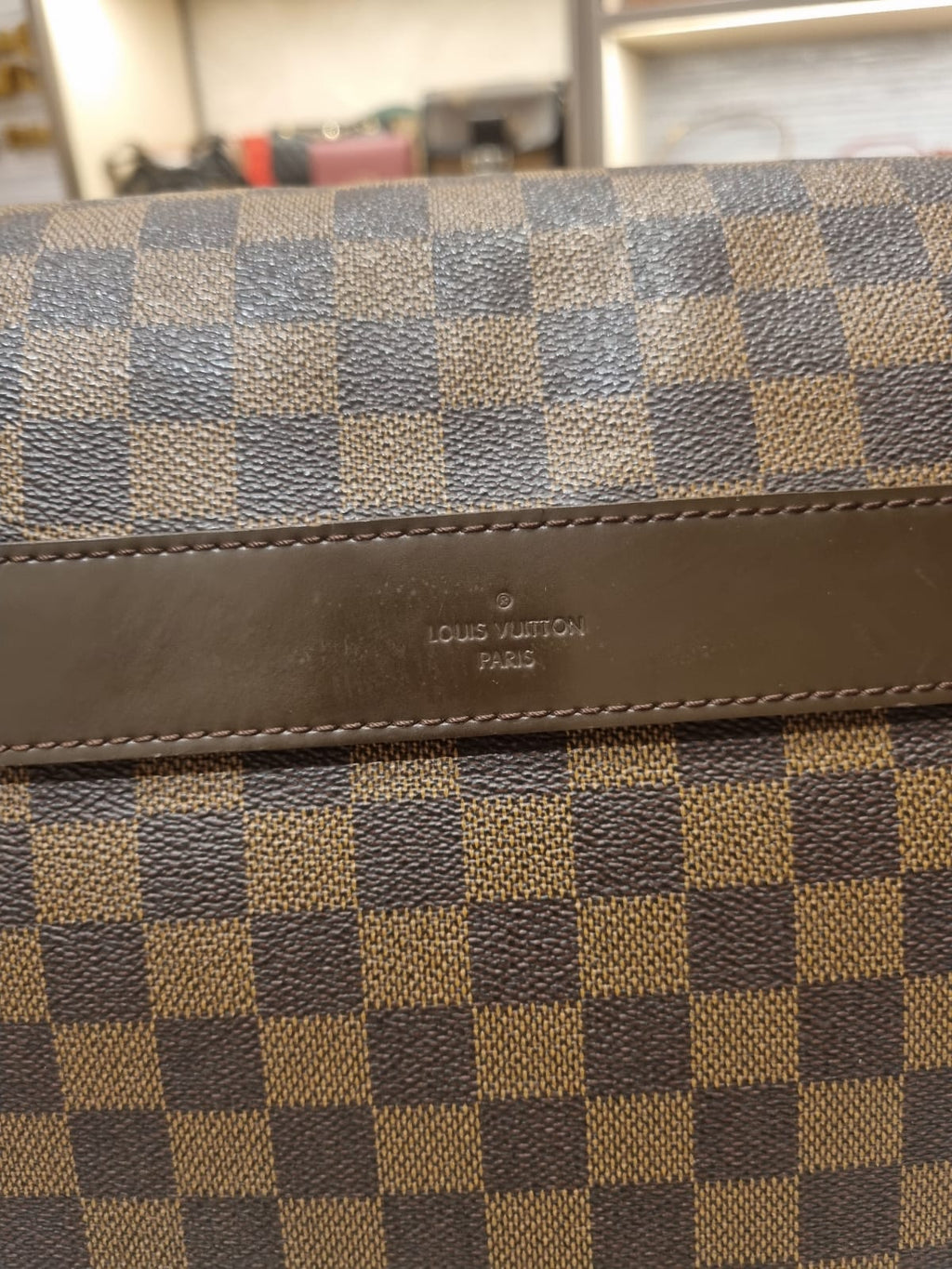 Louis Vuitton Mesenger Dam