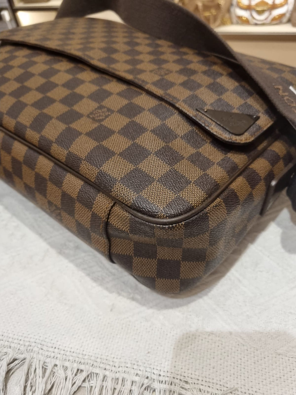 Louis Vuitton Mesenger Dam