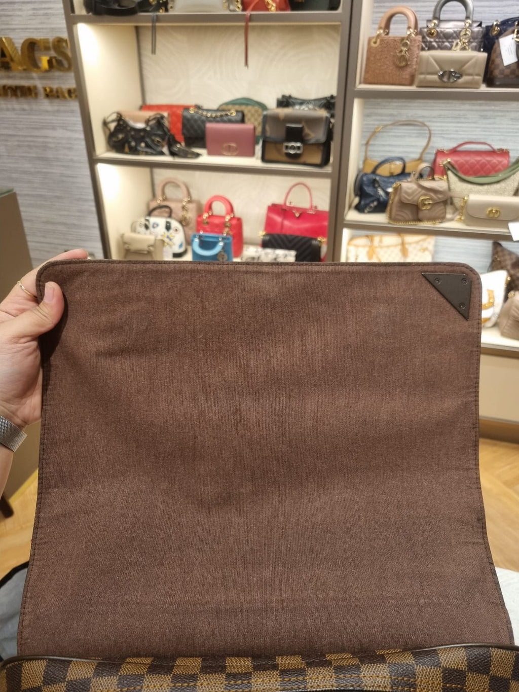 Louis Vuitton Mesenger Dam