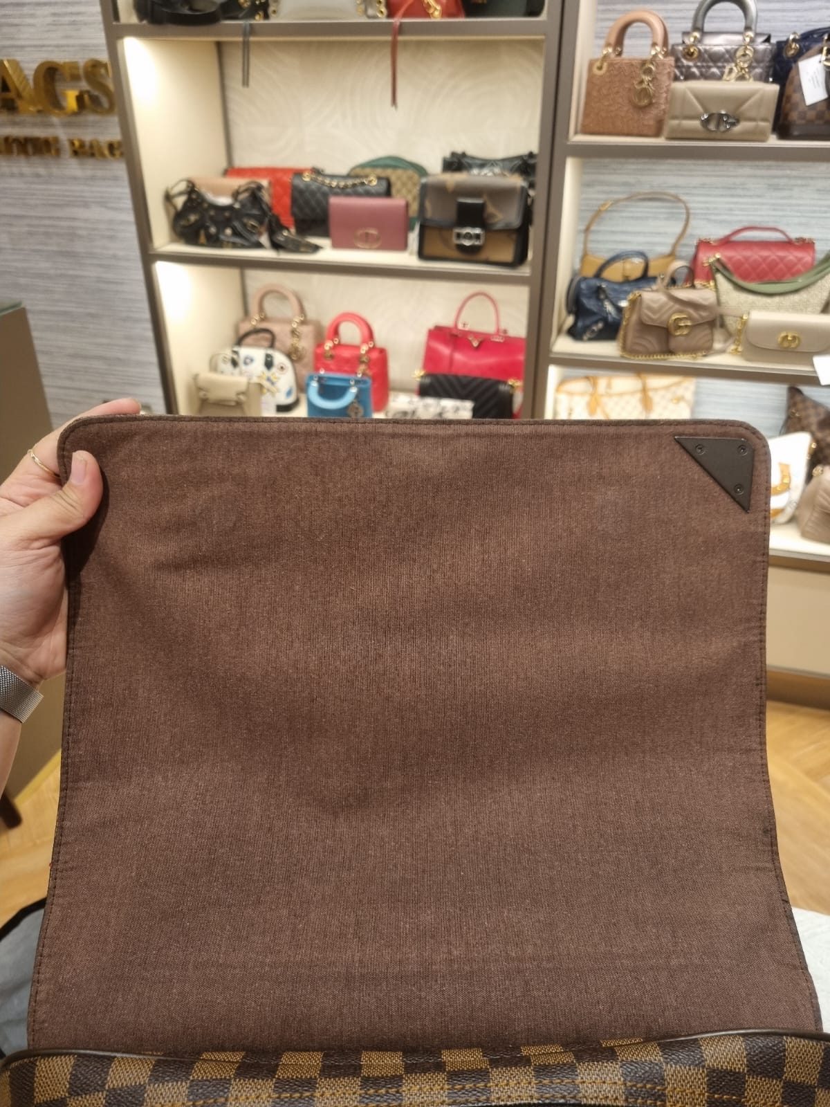 Louis Vuitton Mesenger Dam