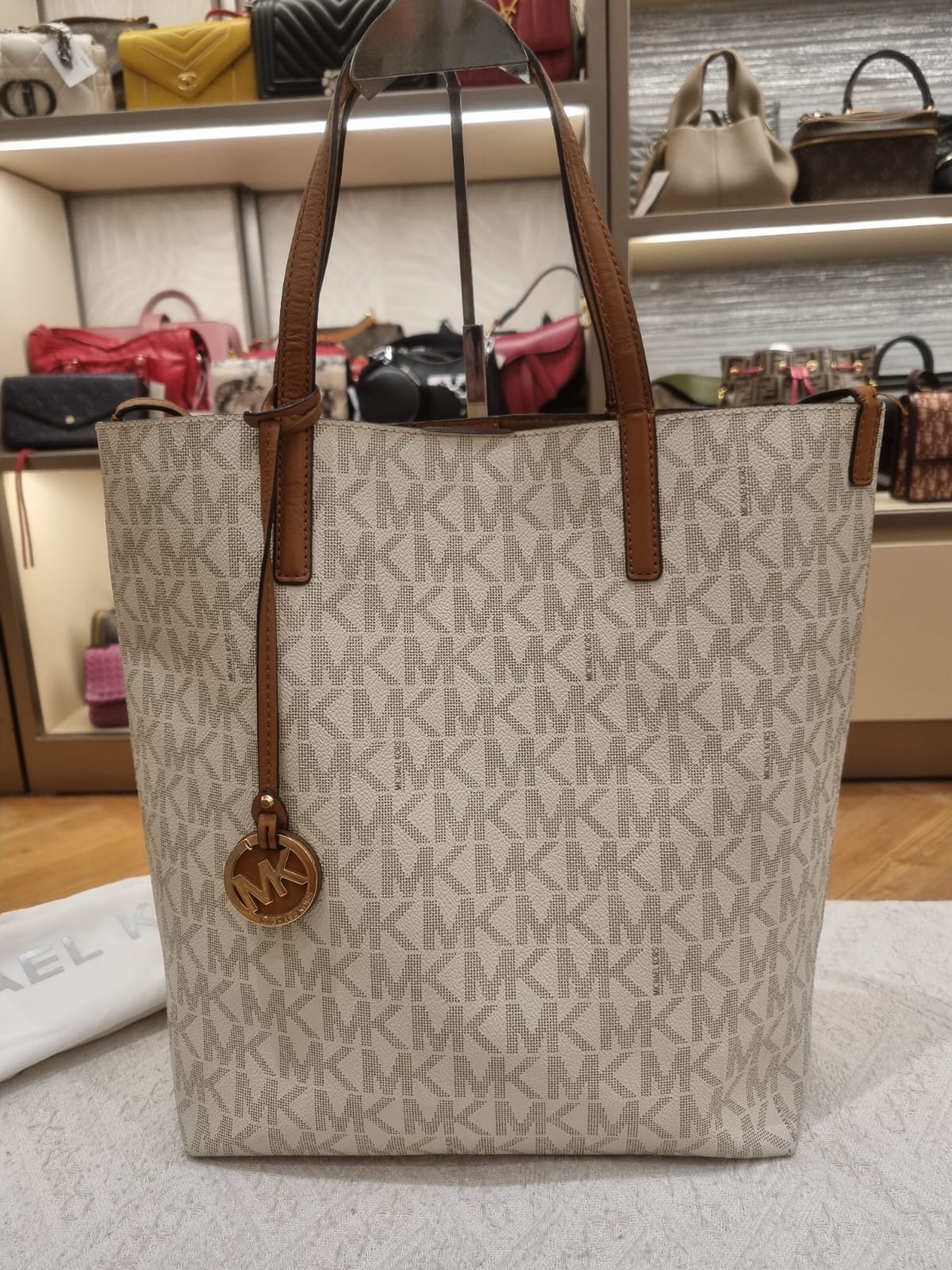 Michael Kors Totebag Vanilla Signature