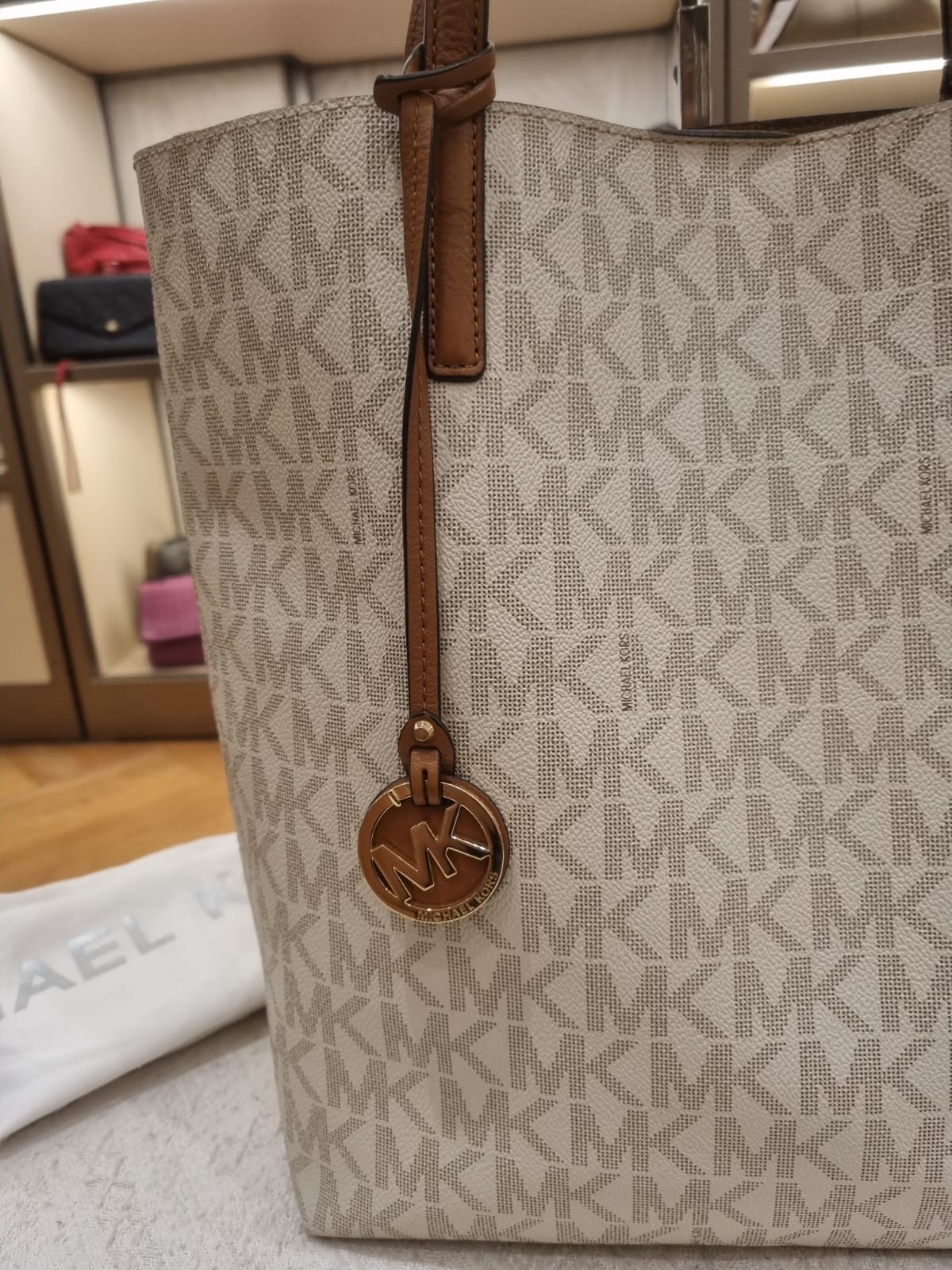 Michael Kors Totebag Vanilla Signature