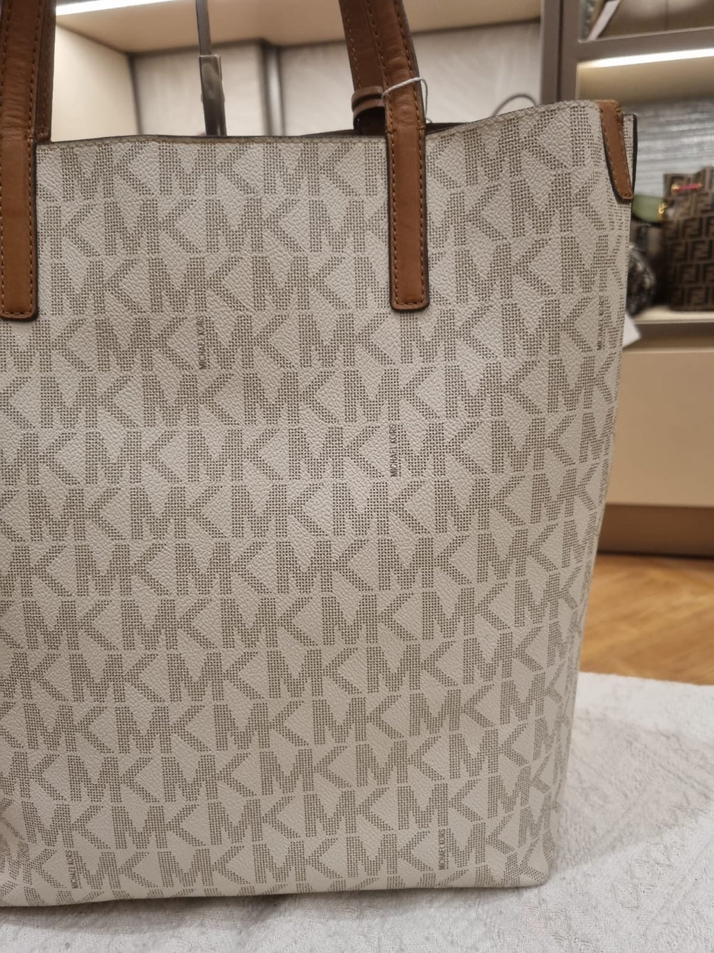 Michael Kors Totebag Vanilla Signature