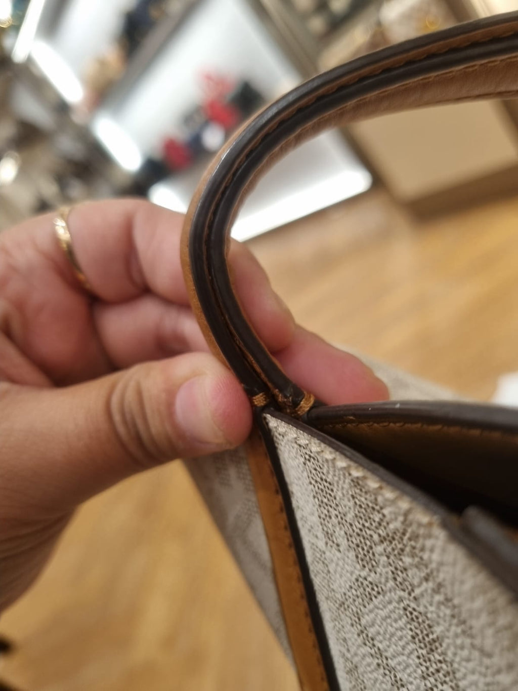 Michael Kors Totebag Vanilla Signature