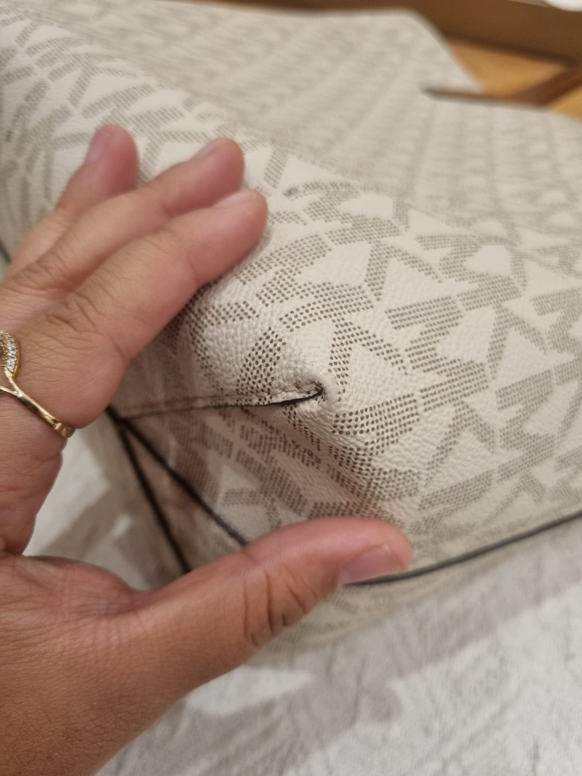 Michael Kors Totebag Vanilla Signature