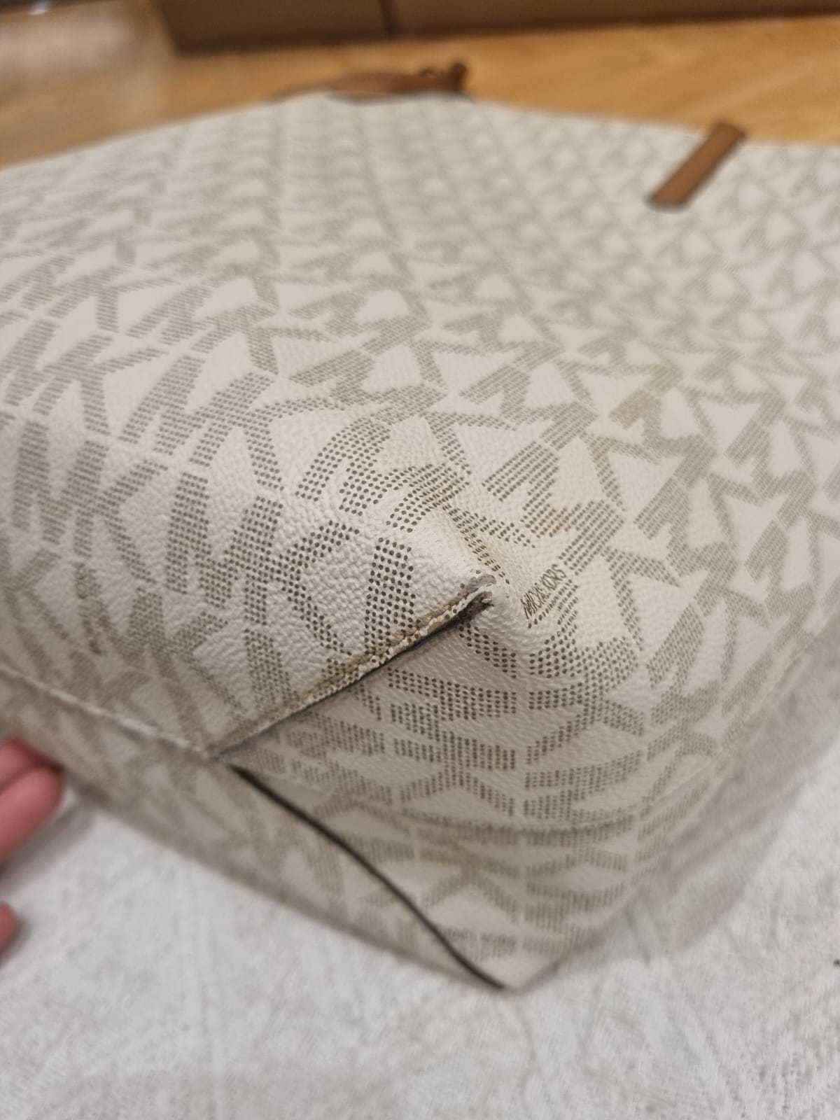 Michael Kors Totebag Vanilla Signature