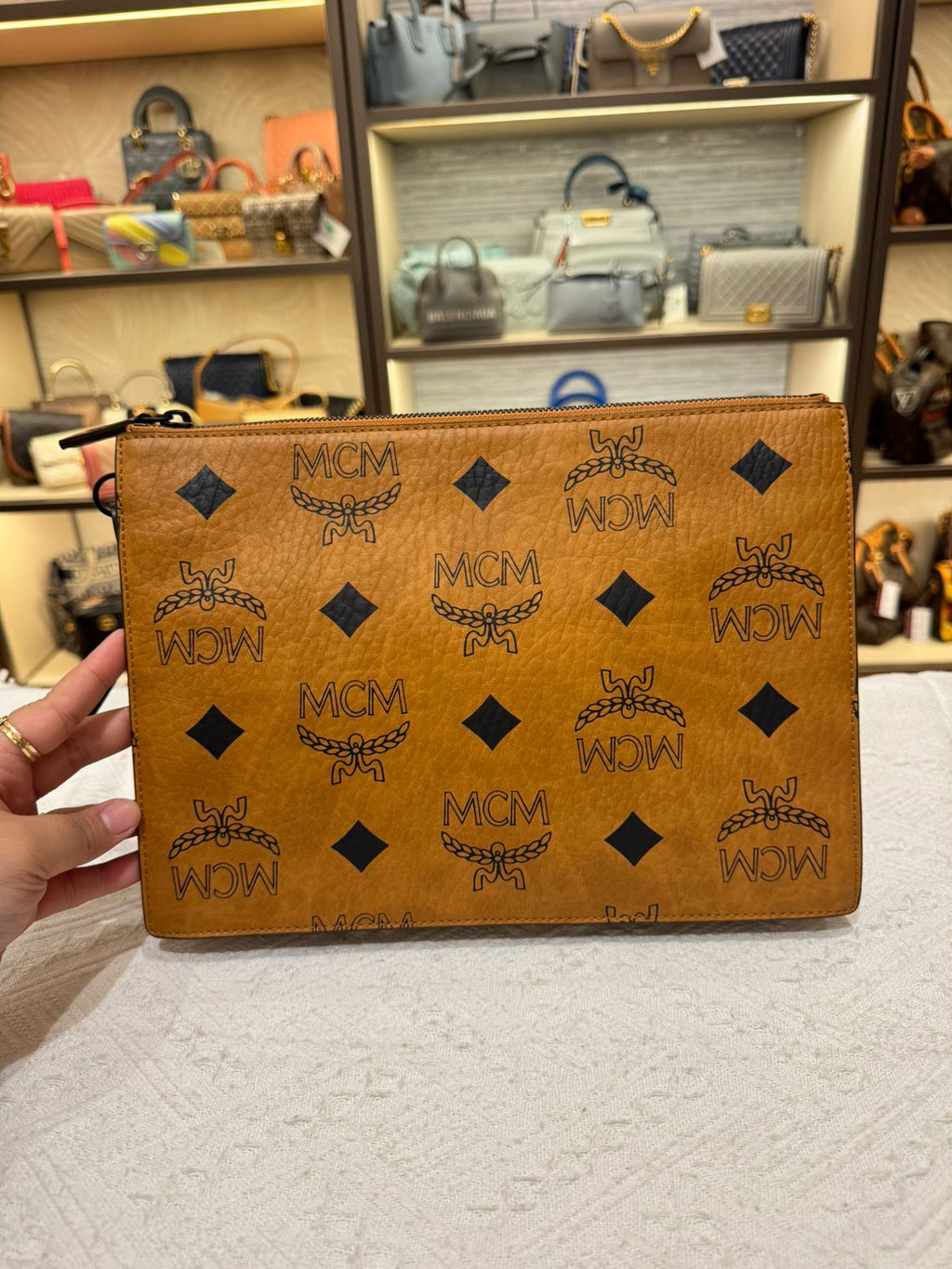 MCM Wrislet Cognac
