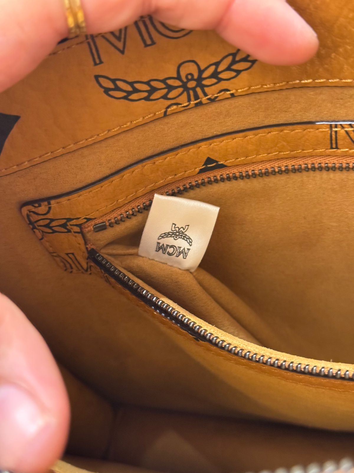 MCM Wrislet Cognac