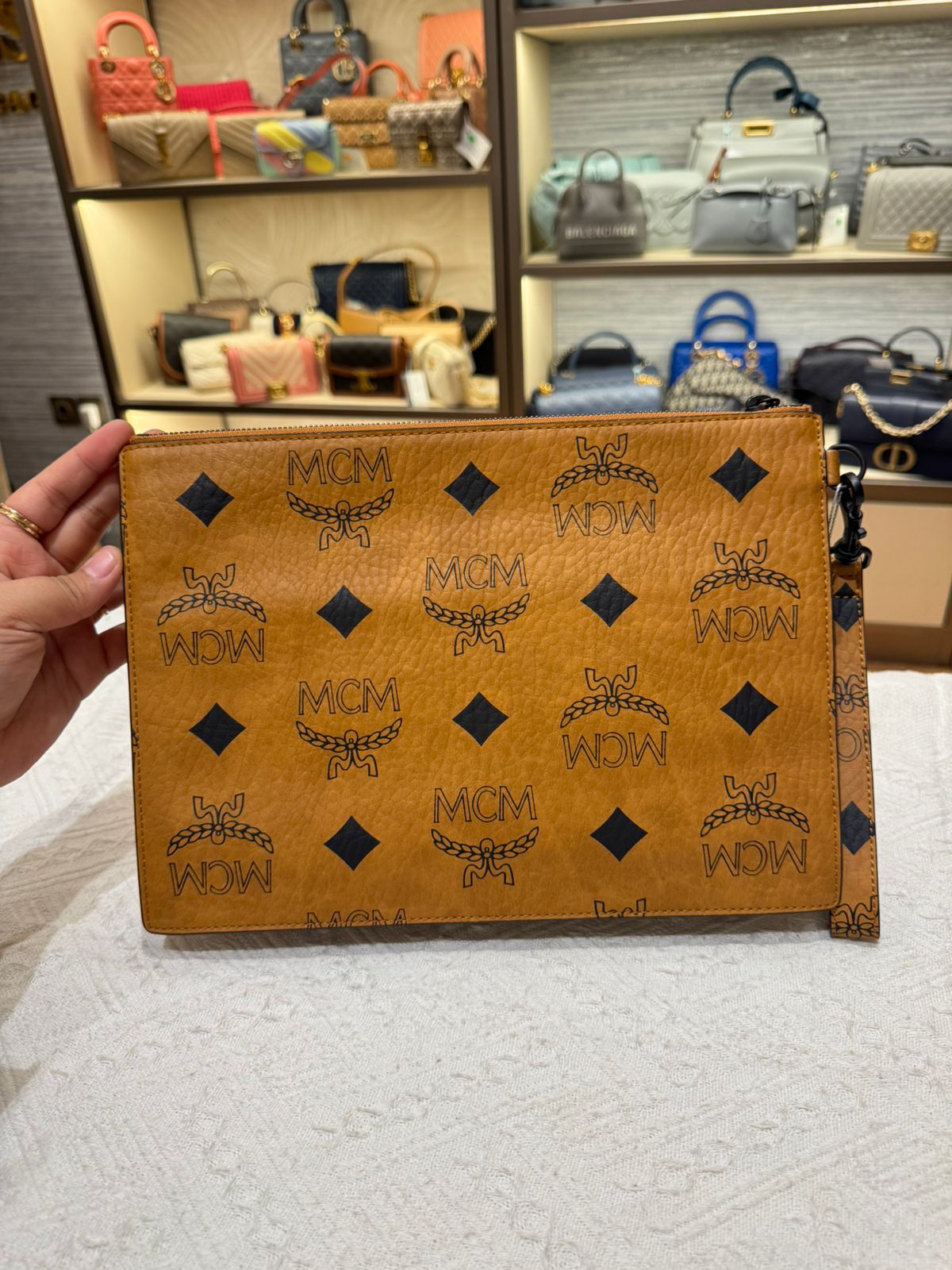 MCM Wrislet Cognac