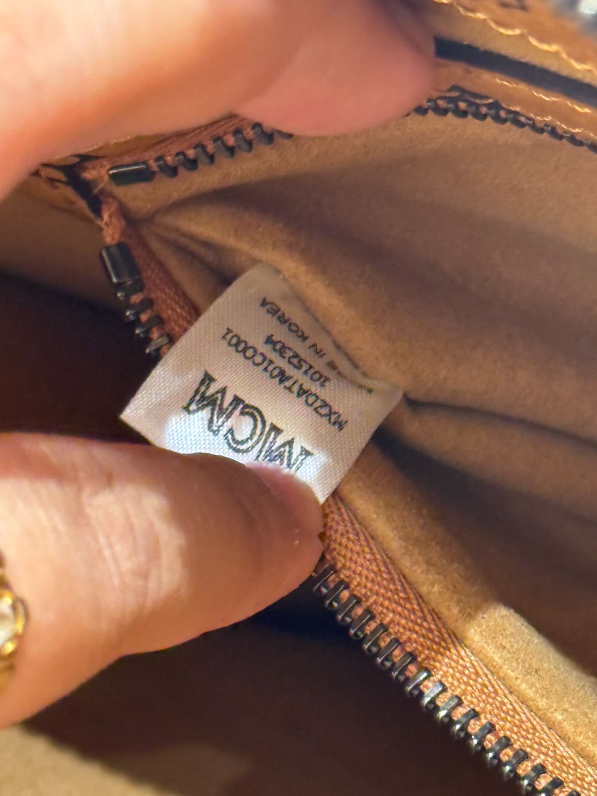 MCM Wrislet Cognac