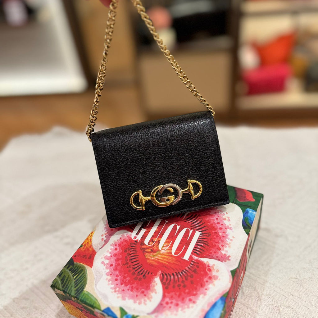 Gucci Wallet With Short Chain