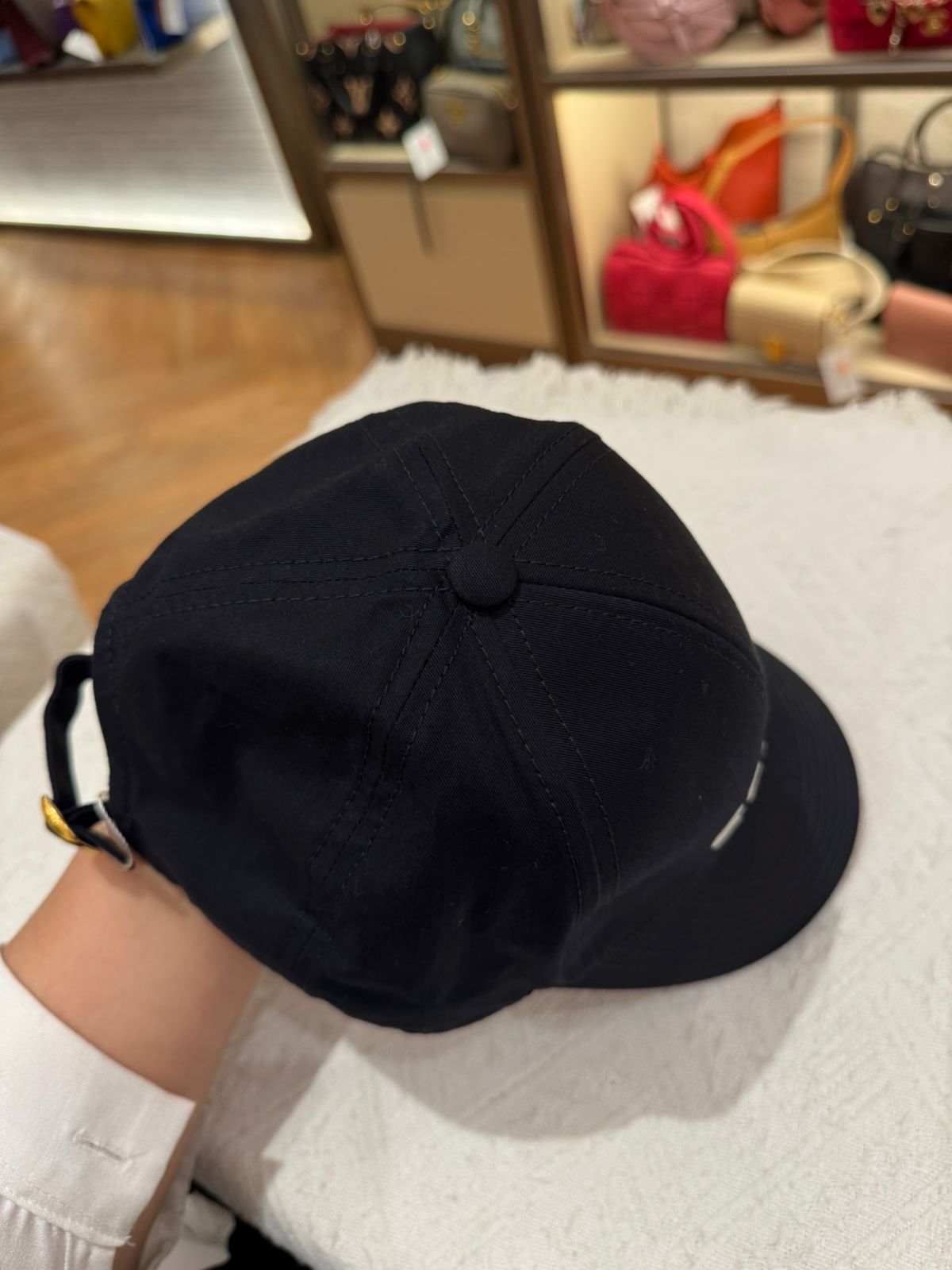 Celine Cap M Black